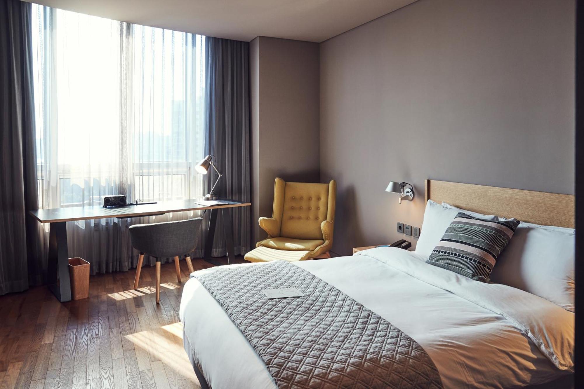 La Casa Hotel Seoul Bagian luar foto